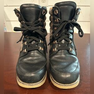 Durango Cabin Lace Up Boot